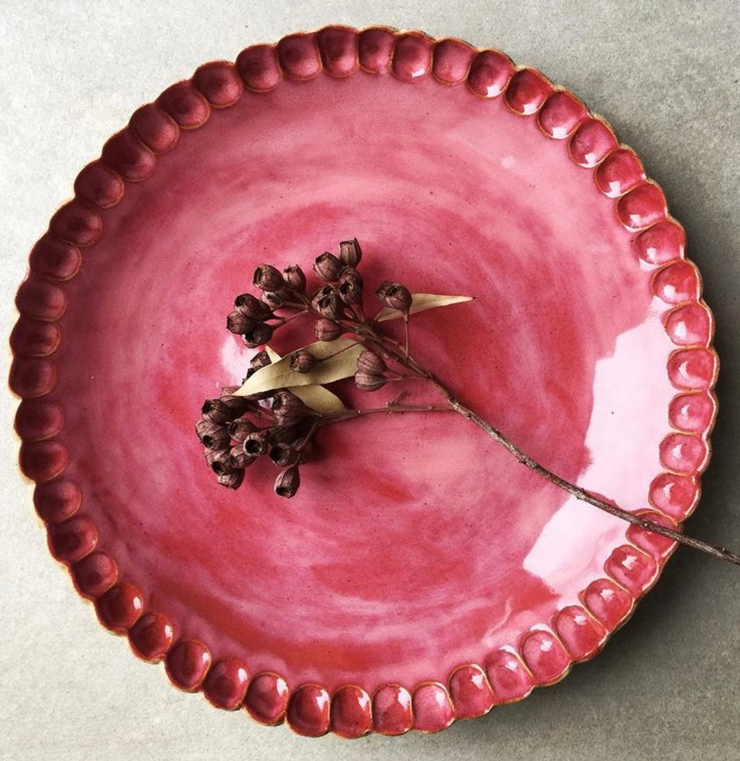 Prato orgânico borda  rosa 28 cm